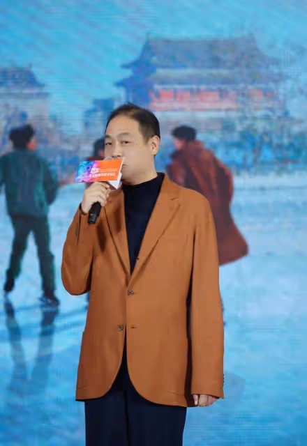 55歲導演付寧突發疾病去世,肖戰等人發文悼念,除夕夜開心拜年