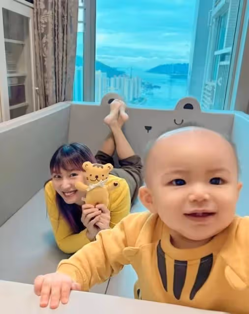 成功翻身住大屋!香港宅男女神大曬複式豪宅,其丈夫曾傳失業破產