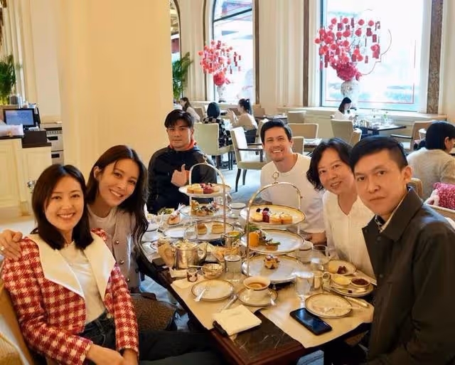 好事近?TVB當家花旦帶混血男友新年見家長,一同聚餐關係融洽