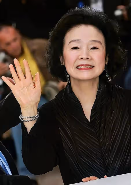 韓國演員尹靜姬去世!主演330多部電影,因病被老公和女兒拋棄