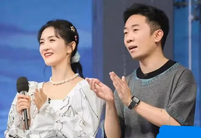 楊迪直播自曝和相戀12年女友分手，難過到通宵痛哭，曾說非她不娶