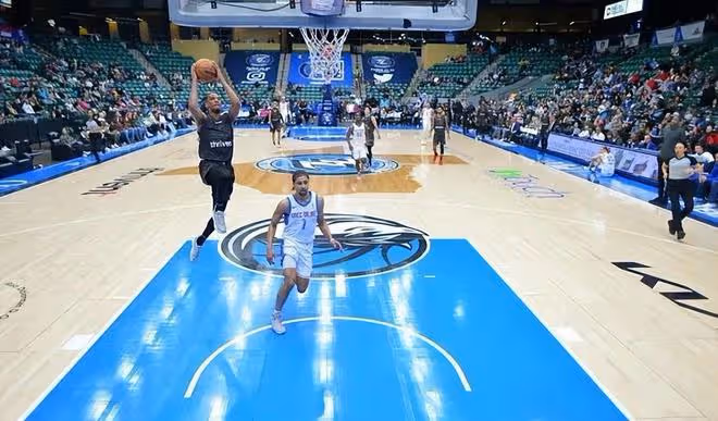 常規賽G48 小牛98-112快船:中流擊水