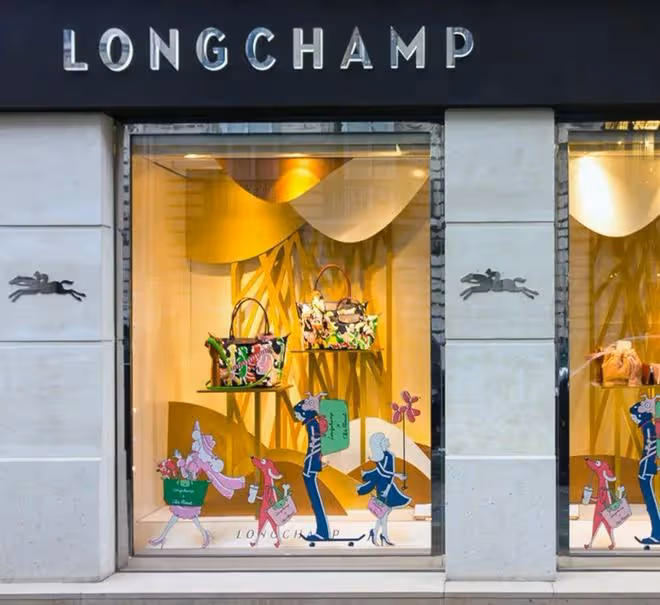 跨界聯名案例 - Longchamp瓏驤 x 法國藝術家 Clo'e Floirat