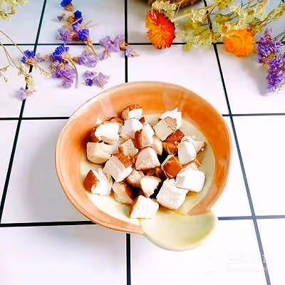 難以抵抗的舌尖美滋味【香菇雞胸肉燜飯 】