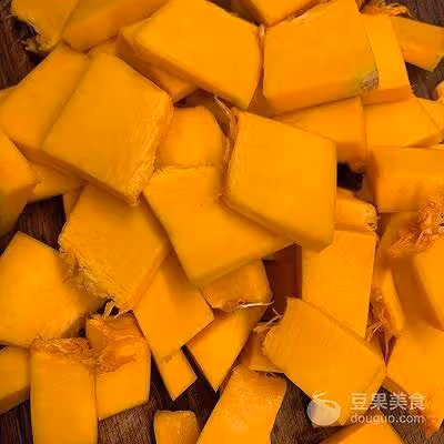 洋蔥南瓜西紅柿雞蛋炒米飯