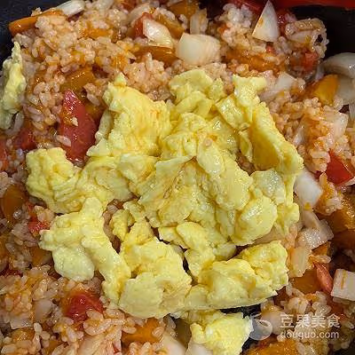 洋蔥南瓜西紅柿雞蛋炒米飯