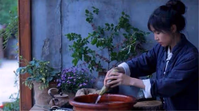 李子柒的廚房髒嗎?為什麼有網友說李子柒的農村廚房太髒了?