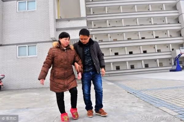 老婆去世後我不想再婚,贍養她媽10年,岳母臨終前,小姨子想要嫁給我.