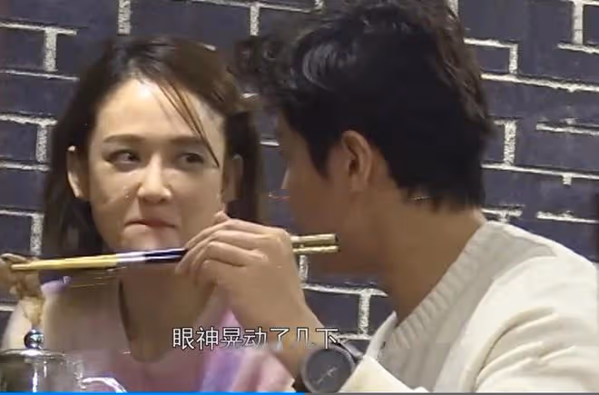 陳喬恩到馬來西亞過年見公婆,迅速融入老公朋友圈,顏值遠超素人