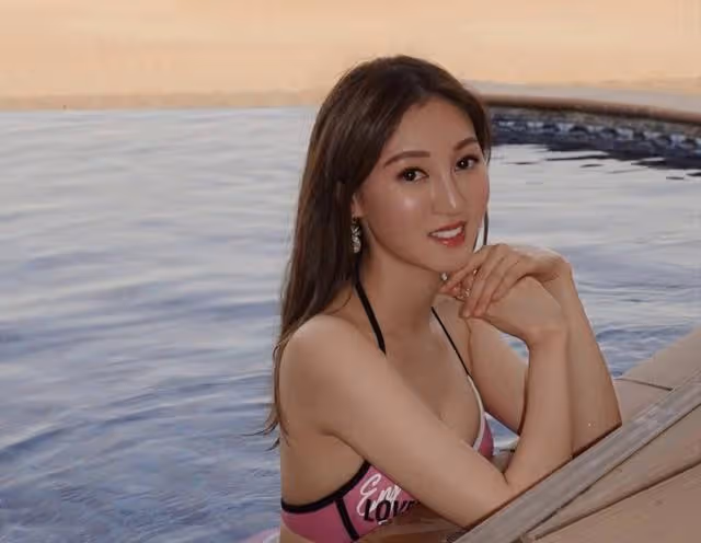 TVB前知名港姐曬出浴美照!與大40歲富商閃婚閃離,獲3億贍養費