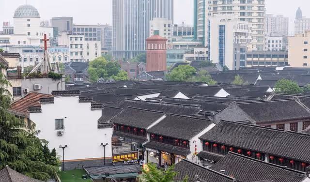 出國游恢復,中國遊客赴韓國日本,瘋狂搶購奢侈品?