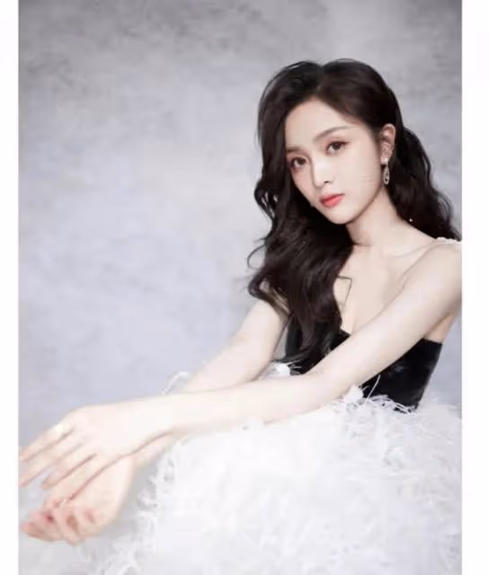 2022GQ盛典，女明星們大放異彩，眾望所歸