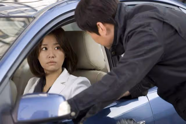 「清純女神」林心如,把旗下藝人當工具人,卻被司機怒懟是戲子