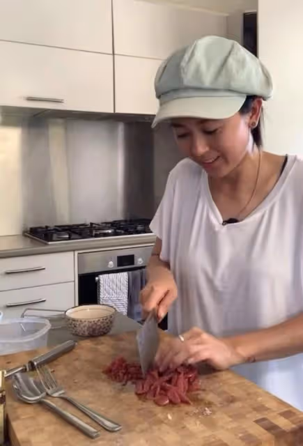 愜意！香港知名童星移居紐西蘭首過農曆新年，單親媽媽獨自帶倆娃