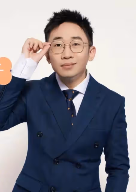 楊迪回應與女友分手風波,稱二人和平分手,所謂的新歡是親妹妹