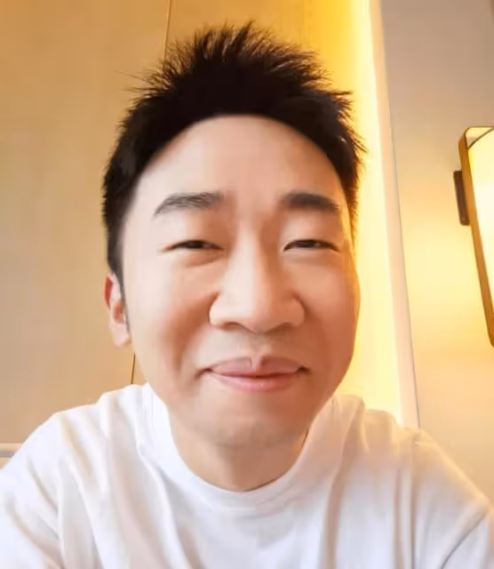 楊迪回應與女友分手風波,稱二人和平分手,所謂的新歡是親妹妹