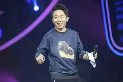 楊迪回應與女友分手風波,稱二人和平分手,所謂的新歡是親妹妹