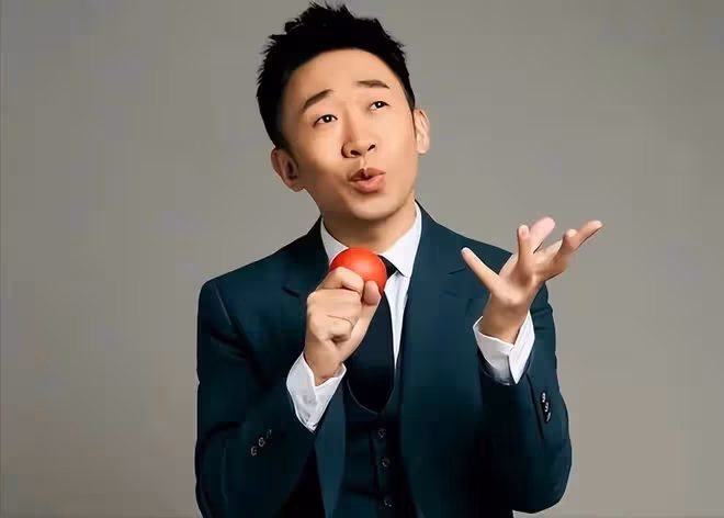 楊迪回應與女友分手風波,稱二人和平分手,所謂的新歡是親妹妹