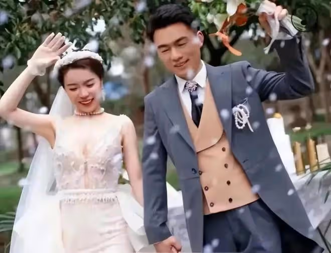 戴璐事件大反轉,小戴痛改前非陪鏢子回江西過年,這個結局或雙贏