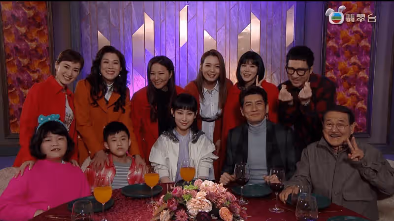炎明熹《愛‧回家》今晚登場演回自己!性感低胸照引熱議