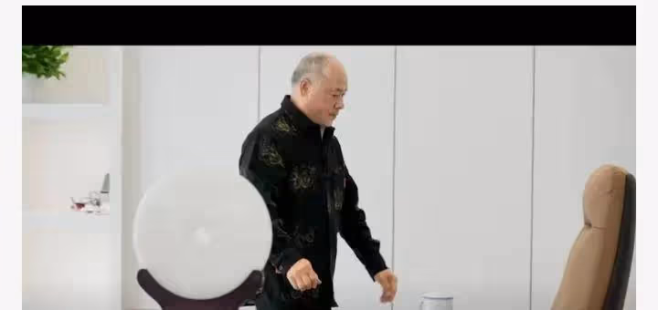 李寧:60歲頭髮花白像80歲,新年在中國香港豪宅請20多位明星聚會