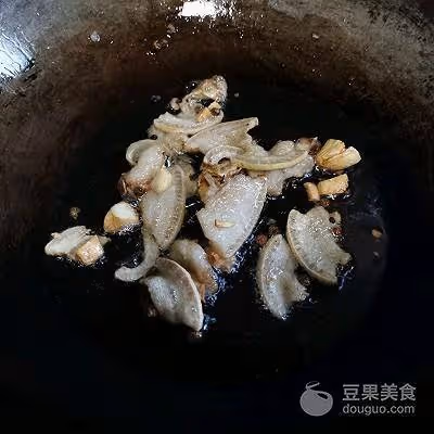 豆乾炒肉,超下飯的哦~