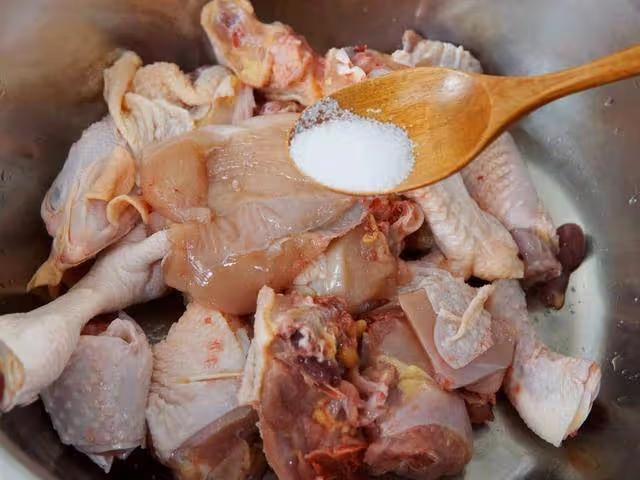 枸杞紅棗烏雞湯貴也要喝,鮮嫩美味,增強身體免疫力,全家都喜歡