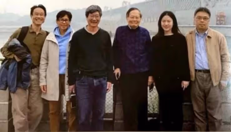 知道她不容易！楊振寧財產都留給「小54歲嬌妻」　百歲高齡近況「３個孩子的做法」讓人失望