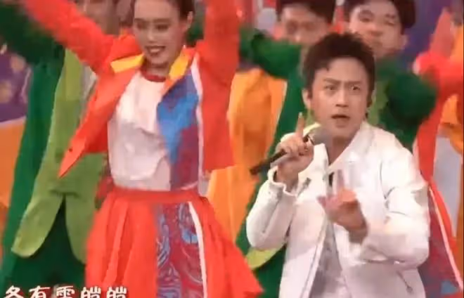 春晚翻紅：給鄧超帶來的副作用，已經慢慢顯現出來了