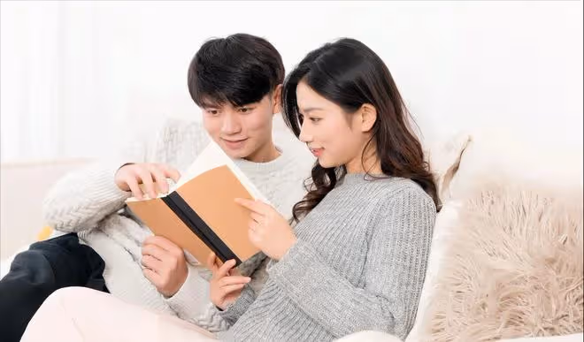 老婆不顧家,整天吃喝玩樂,他沮喪後,閨蜜插足,竟然和閨蜜好了