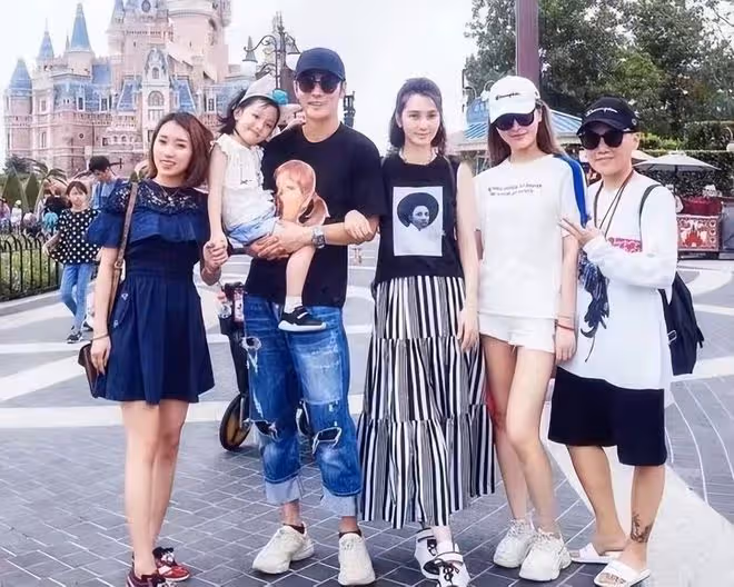 洪欣為女兒慶生,小寶貝顏值出眾五官似媽,溫馨合照力破婚變傳聞