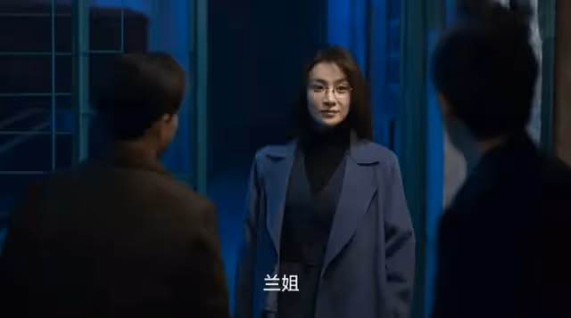隆妮《狂飆》爆紅後,立馬請高葉曲柵柵去星級酒店聚餐,理由超好笑