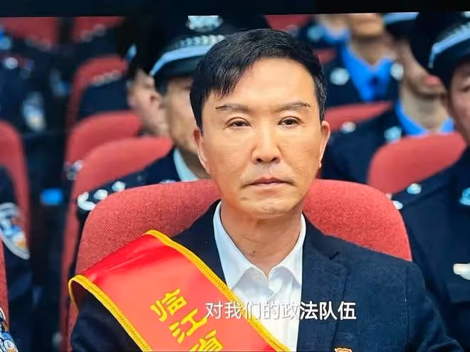 60歲吳剛變臉內幕曝光!腎積水嚴重到臉腫,為戲推遲手術被贊敬業