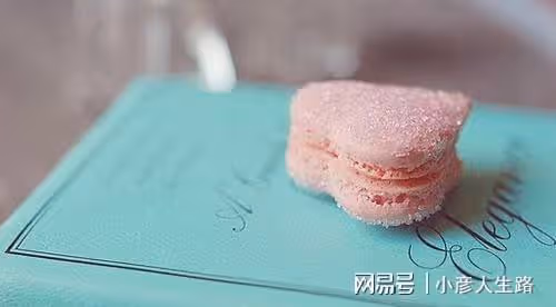 愛上了不能愛的人，最明智的做法：斷舍離
