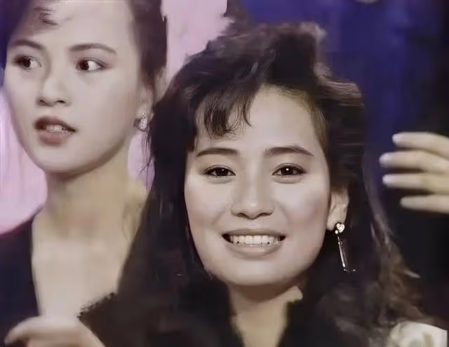 香港知名女星驚喜復出！狀態凍齡少女味十足，至今未婚仍是單身