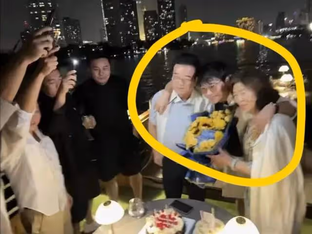 2天7個瓜:分手又復合,與美女泰國慶生,車禍後首露面,悲喜不同