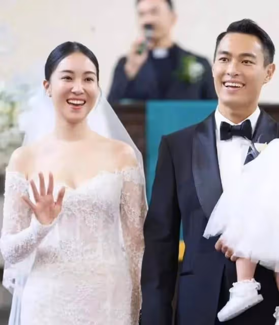 2天7個瓜:分手又復合,與美女泰國慶生,車禍後首露面,悲喜不同