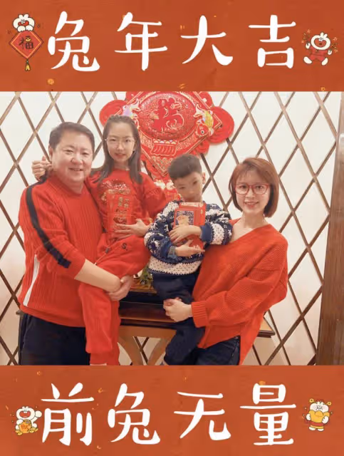 金巧巧澄清被家暴後首曬全家福,總裁老公於冬出鏡,力證夫妻和睦