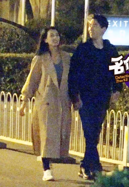 高圓圓疑似懷二胎,跟趙又廷恩愛如連體嬰