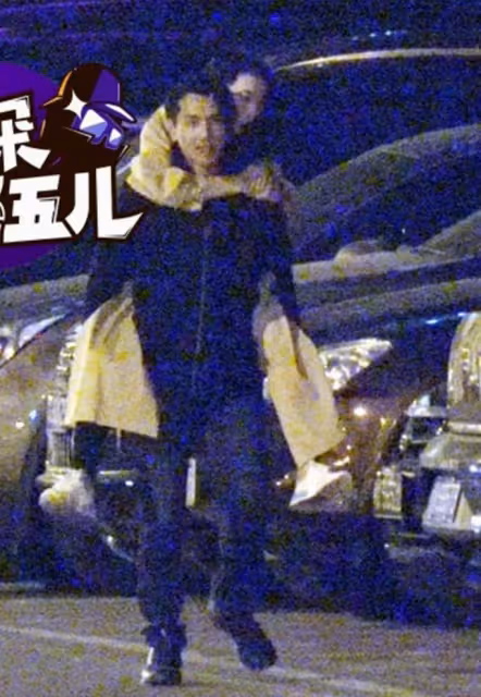 高圓圓疑似懷二胎,跟趙又廷恩愛如連體嬰