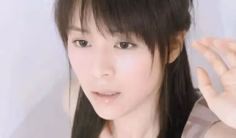 被稱為「小章子怡」的她,被「造黃謠」,淪為糊咖
