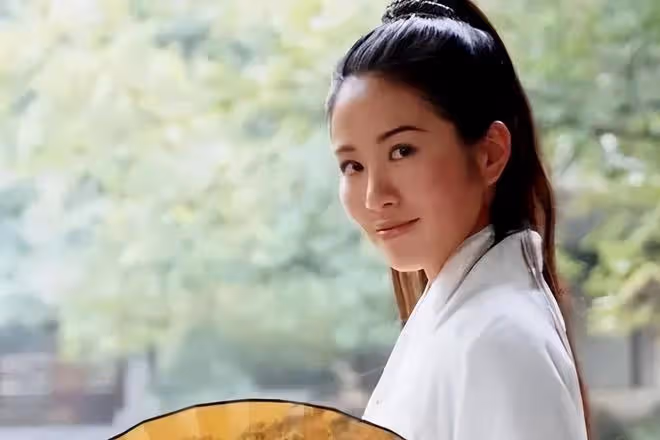 偷偷生了個孩子?葉璇素顏出鏡,肚子上的贅肉疊了3層