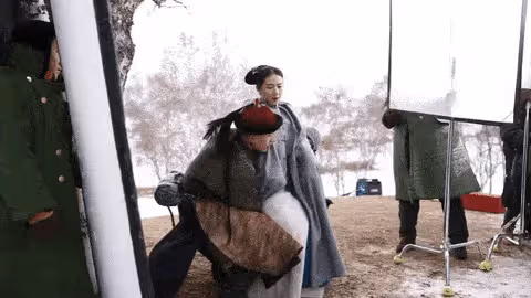 假騎馬,假洗澡,電視劇不敢拍的「下半身」,隱藏著演員們的秘密