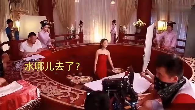 假騎馬,假洗澡,電視劇不敢拍的「下半身」,隱藏著演員們的秘密
