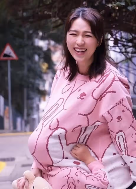 恭喜!TVB知名宅男女神宣布懷二胎,因好身材多次獲富豪飯局邀約