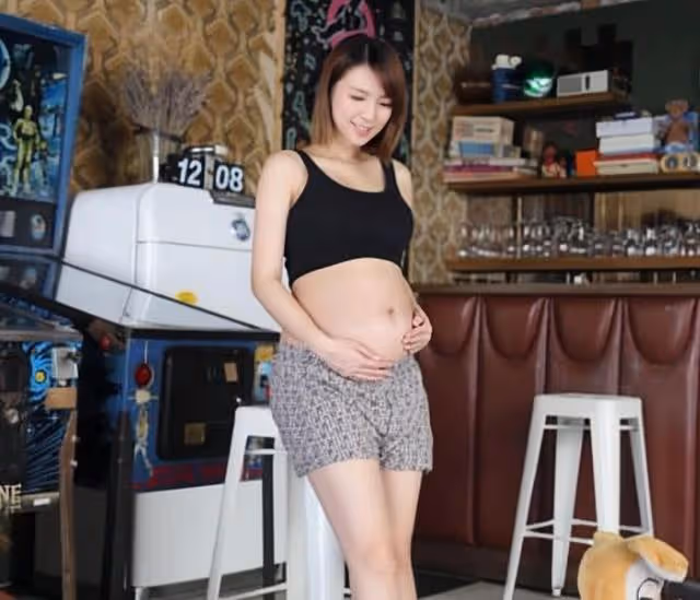 恭喜!TVB知名宅男女神宣布懷二胎,因好身材多次獲富豪飯局邀約