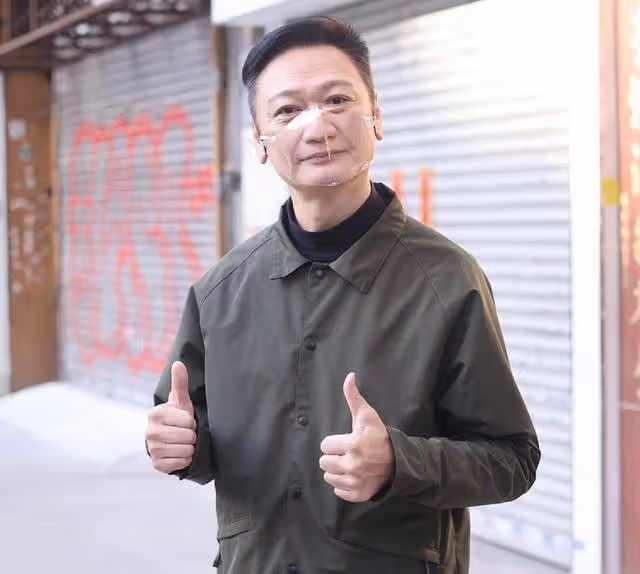 香港知名男星突然宣布將結婚！和女友戀愛10多年，無望回TVB拍劇