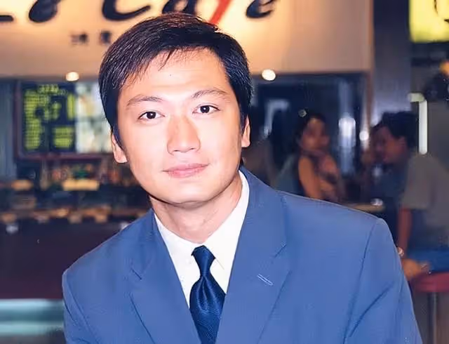 香港知名男星突然宣布將結婚!和女友戀愛10多年,無望回TVB拍劇