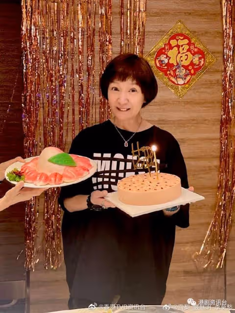 58歲雪梨激罕露面近況曝光!剪清爽短髮雙頰凹陷 網民心痛:要吃多點