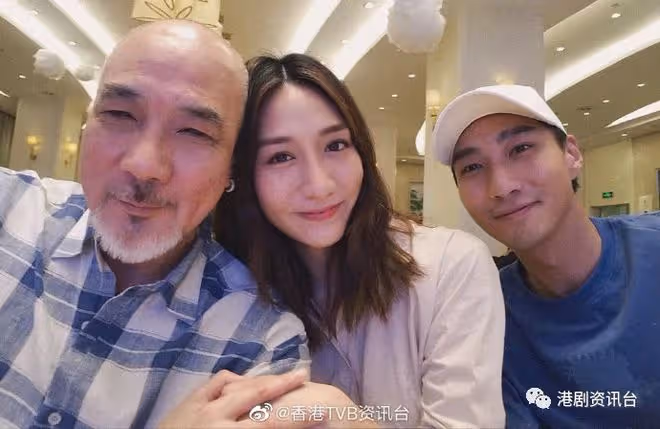 58歲雪梨激罕露面近況曝光!剪清爽短髮雙頰凹陷 網民心痛:要吃多點